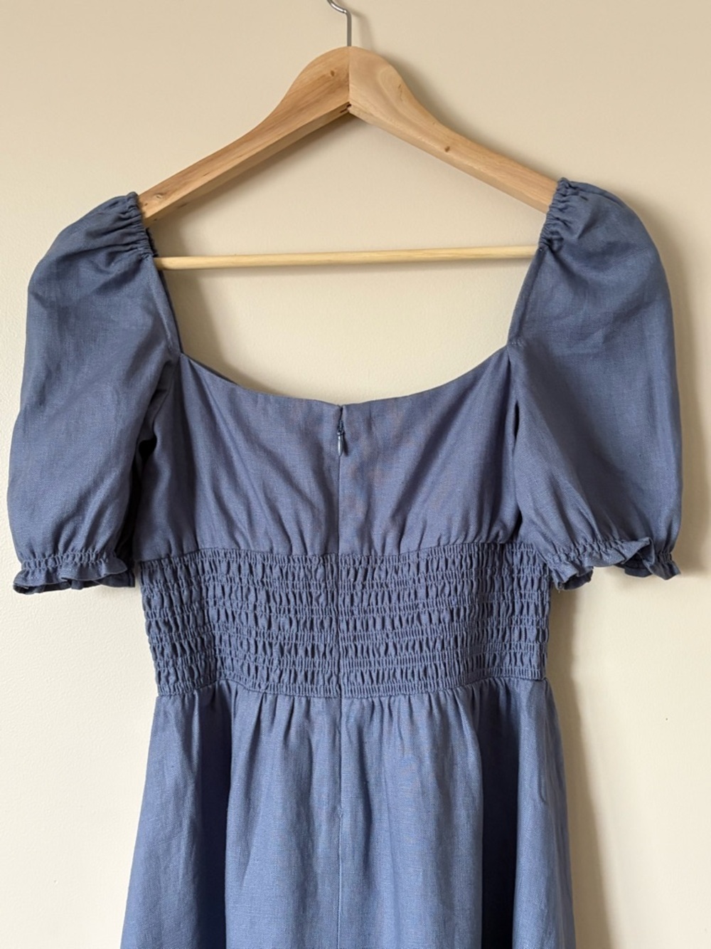 NEW Reformation Adler Linen Midi Smocked Puff Sleeve Dress Cornflower Blue US 2 - Picture 9 of 14